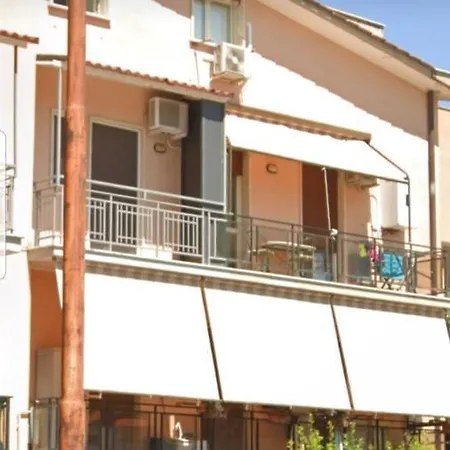 Casa Vacanze ラディスポリ
